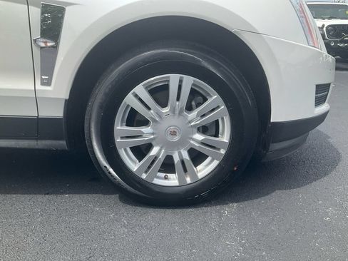 Used 2011 Cadillac SRX Luxury FWD image 10