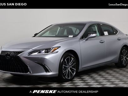 New 2025 Lexus ES 300h w/ Premium Package