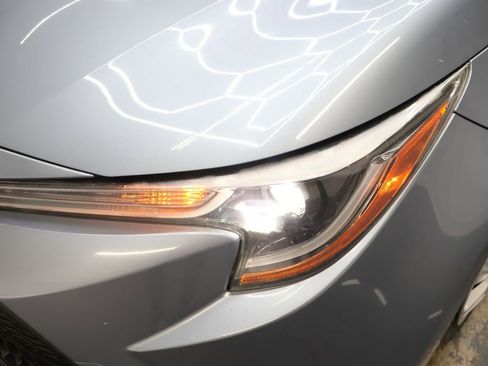 Used 2020 Toyota Corolla LE FWD image 27