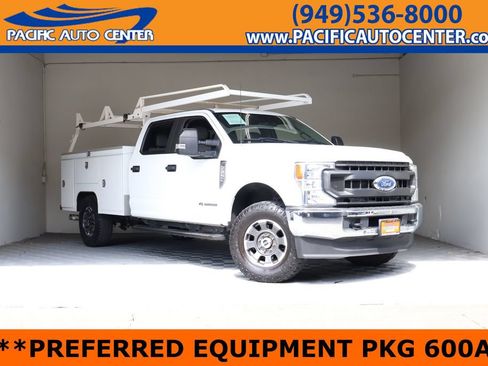 Used 2022 Ford F250 XL w/ Power Equipment Group AWD/4WD image 1