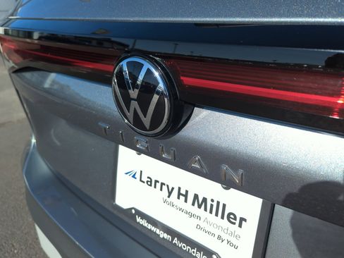 Certified 2025 Volkswagen Tiguan S image 22