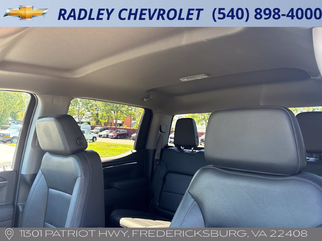 Used 2025 GMC Sierra 1500 SLT AWD/4WD image 2
