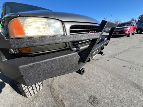 Used 2001 GMC Sierra 1500 SLE w/ Convenience Plus Group image 11