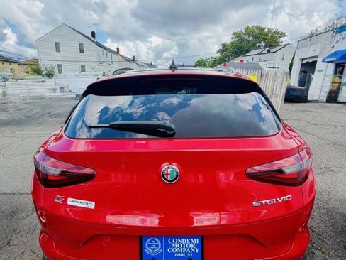 Used 2018 Alfa Romeo Stelvio Ti Sport AWD/4WD image 12