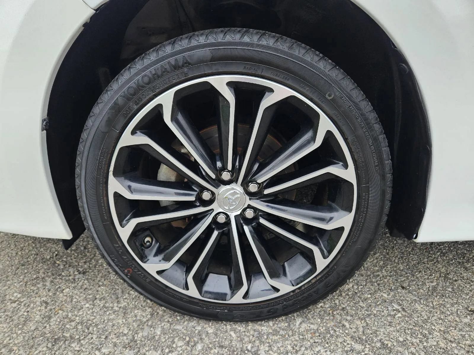 Used 2016 Toyota Corolla S FWD image 9