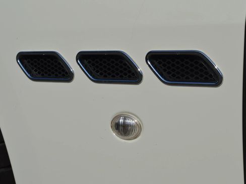 Used 2011 Maserati GranTurismo S image 44