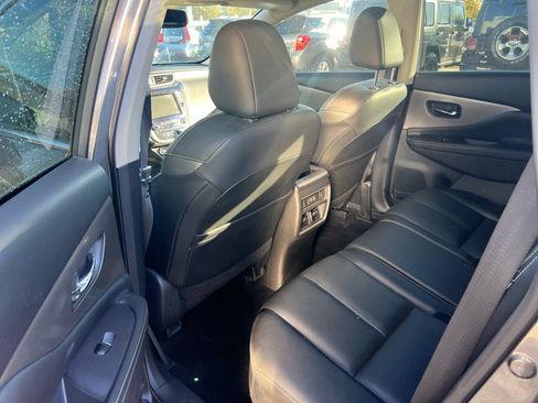 Used 2019 Nissan Murano Platinum image 14