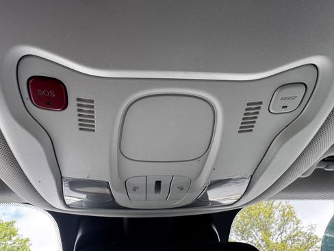 Used 2021 Jeep Renegade Limited AWD/4WD image 30