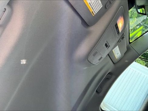Used 2012 Buick LaCrosse Premium FWD image 17