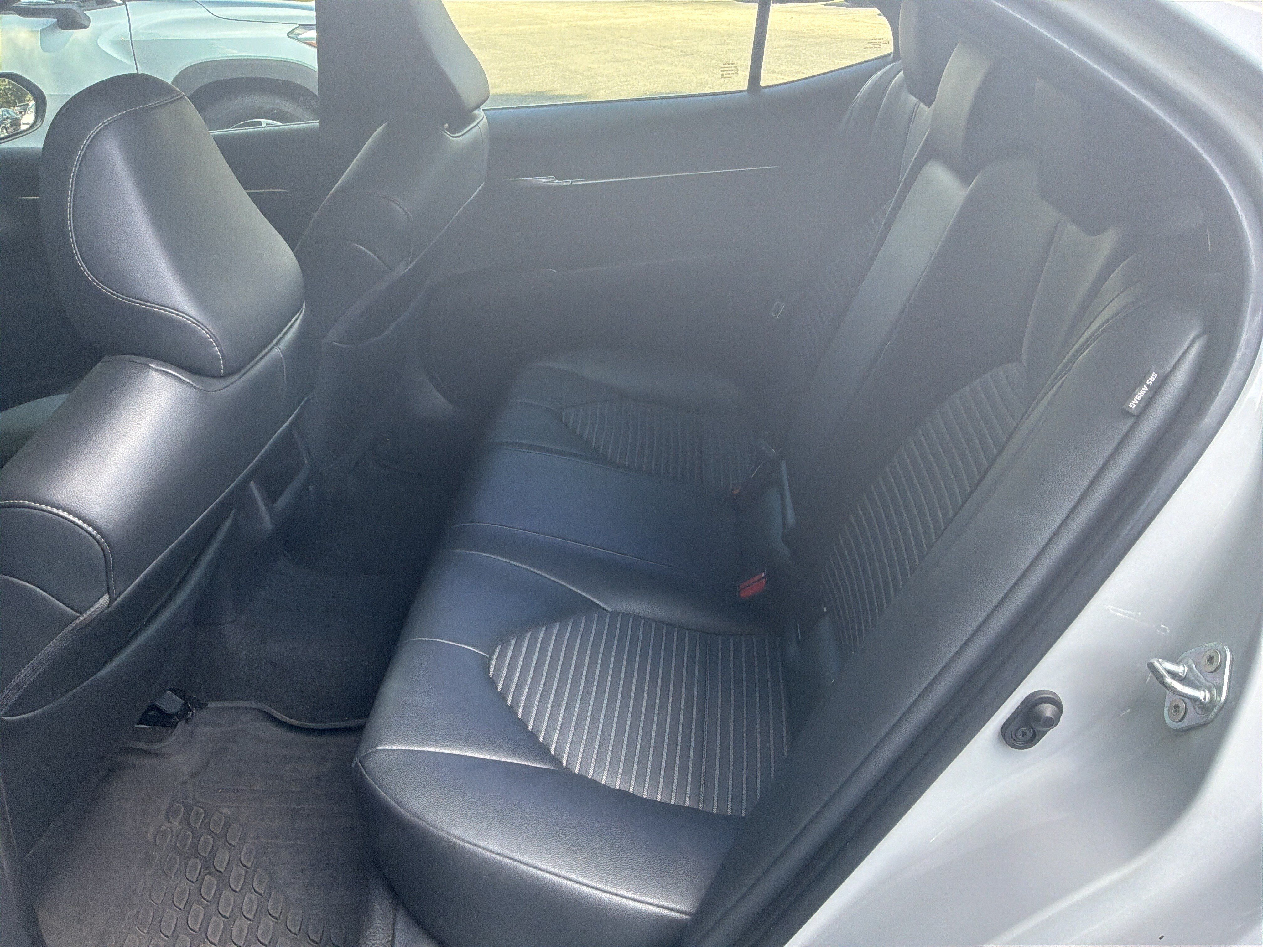 Used 2024 Toyota Camry SE FWD image 31