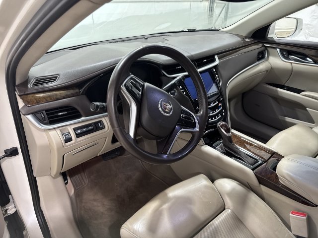 Used 2013 Cadillac XTS Premium FWD image 10
