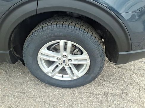 Certified 2023 Ford Explorer XLT w/ Equipment Group 202A AWD/4WD image 11