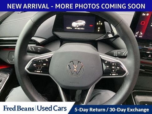 Used 2023 Volkswagen ID.4 Pro S Plus image 11