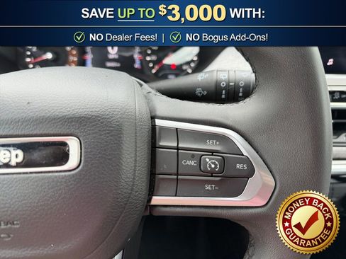 Used 2024 Jeep Compass Latitude AWD/4WD image 30