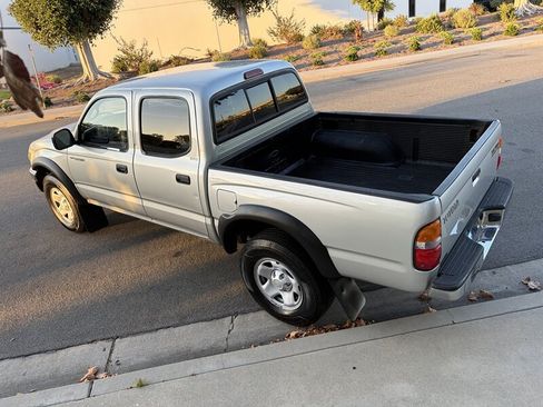 Used 2003 Toyota Tacoma PreRunner RWD image 11
