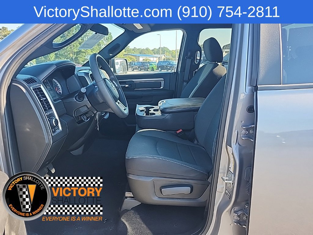 Used 2023 RAM 1500 Warlock AWD/4WD image 18