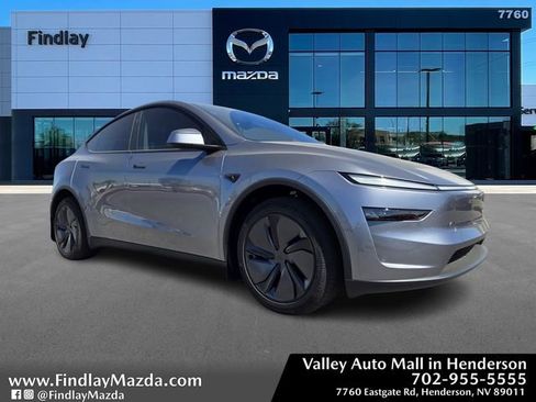 Used 2026 Tesla Model Y 2WD image 1