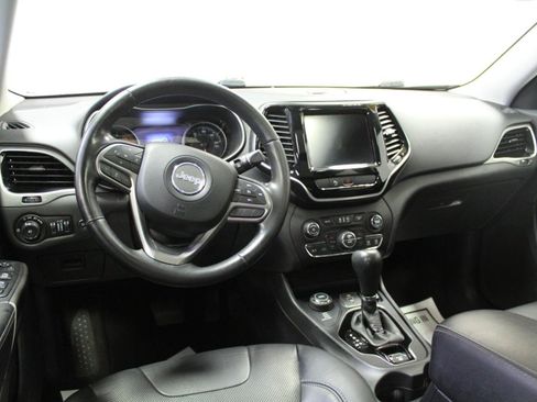 Used 2019 Jeep Cherokee Limited AWD/4WD image 7