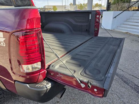 Used 2017 RAM 1500 Rebel w/ Luxury Group image 33
