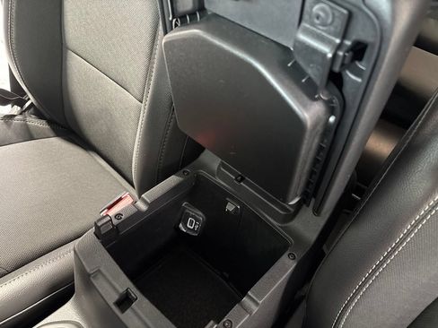 Used 2023 Jeep Gladiator Sport AWD/4WD image 25