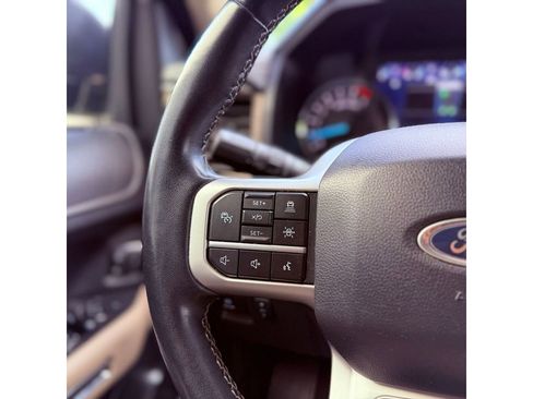 Used 2024 Ford Expedition Limited AWD/4WD image 18