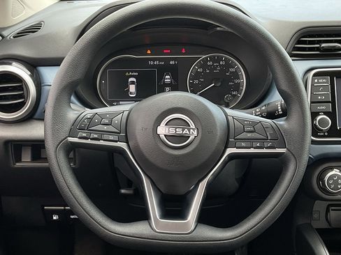 Used 2025 Nissan Versa SV image 20