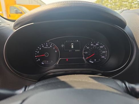 Used 2016 Kia Soul ! w/ Premium Package image 18