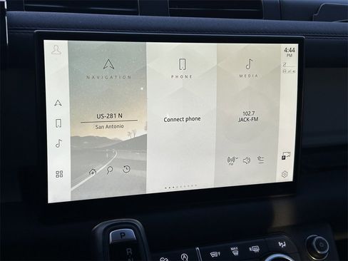 Used 2023 Land Rover Defender 130 X-Dynamic SE image 36