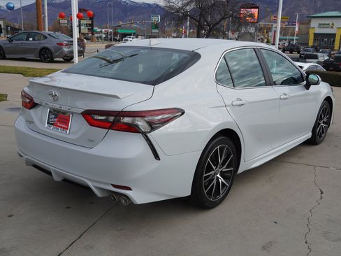 Certified 2024 Toyota Camry SE image 8