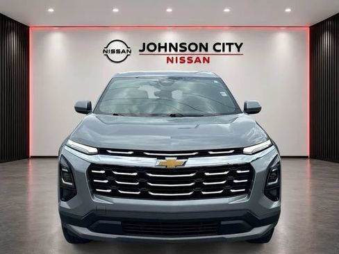 Used 2025 Chevrolet Equinox LT FWD image 10