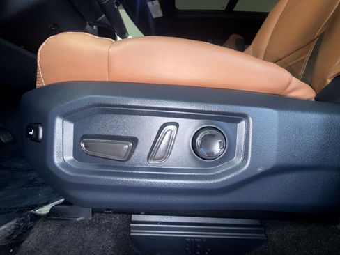 Used 2022 Toyota Tundra 1794 Edition w/ Advanced Package AWD/4WD image 14