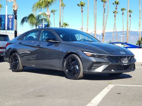New 2026 Hyundai Elantra Sport FWD image 25