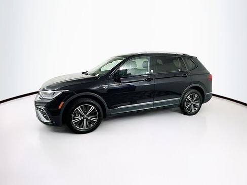 Used 2024 Volkswagen Tiguan Wolfsburg Edition image 4