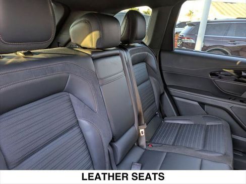 Used 2024 Lincoln Nautilus Reserve w/ Jet Appearance Package (87T) AWD/4WD image 13
