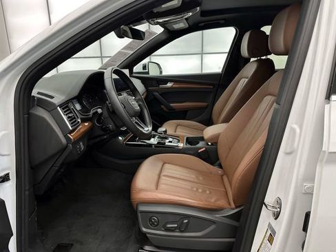 Certified 2023 Audi Q5 2.0T Premium w/ Convenience Package AWD/4WD image 12