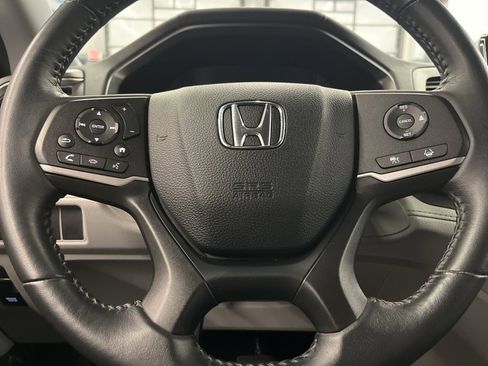 Used 2023 Honda Odyssey EX-L image 15