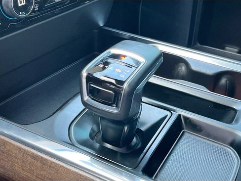 Used 2023 Chevrolet Silverado 1500 High Country AWD/4WD image 17