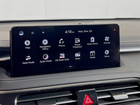 Used 2025 Genesis G70 2.5T image 14