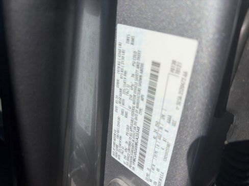 Used 2021 Ford Escape SE w/ SE Sport Appearance Package image 35