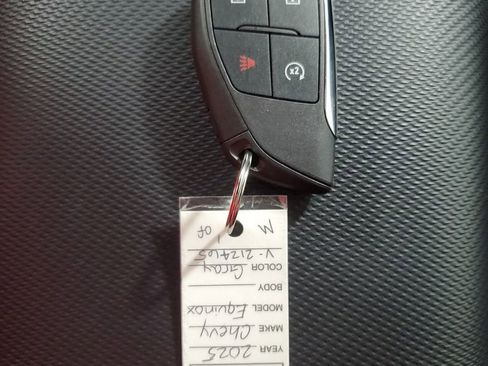 Used 2025 Chevrolet Equinox LT image 31
