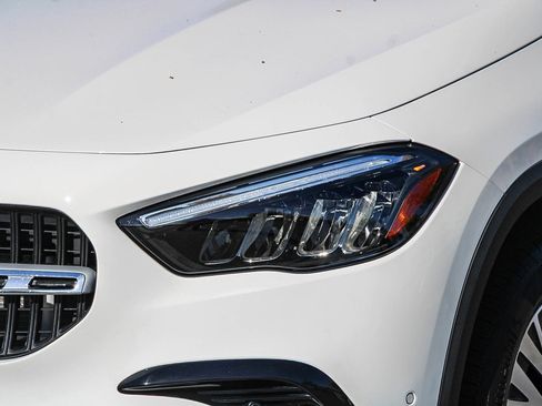 Certified 2025 Mercedes-Benz GLA 250 4MATIC image 8