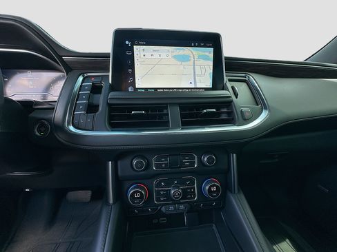 Used 2023 Chevrolet Tahoe Z71 w/ Luxury Package AWD/4WD image 39