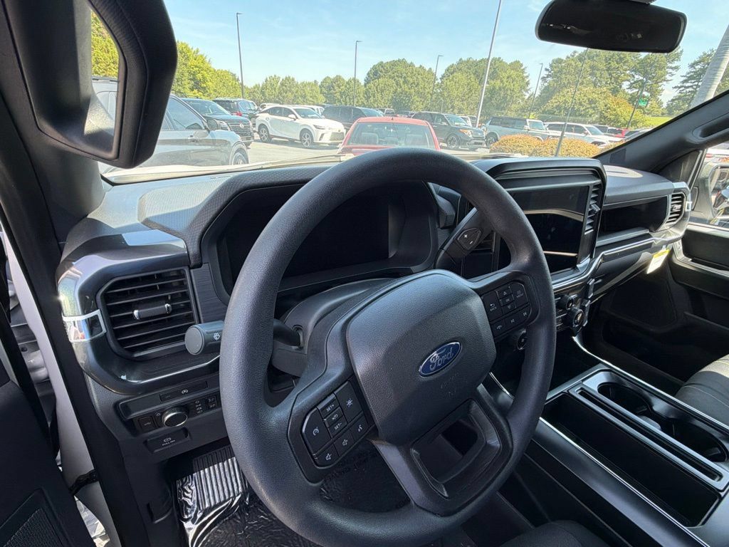 Used 2025 Ford F150 STX AWD/4WD image 9