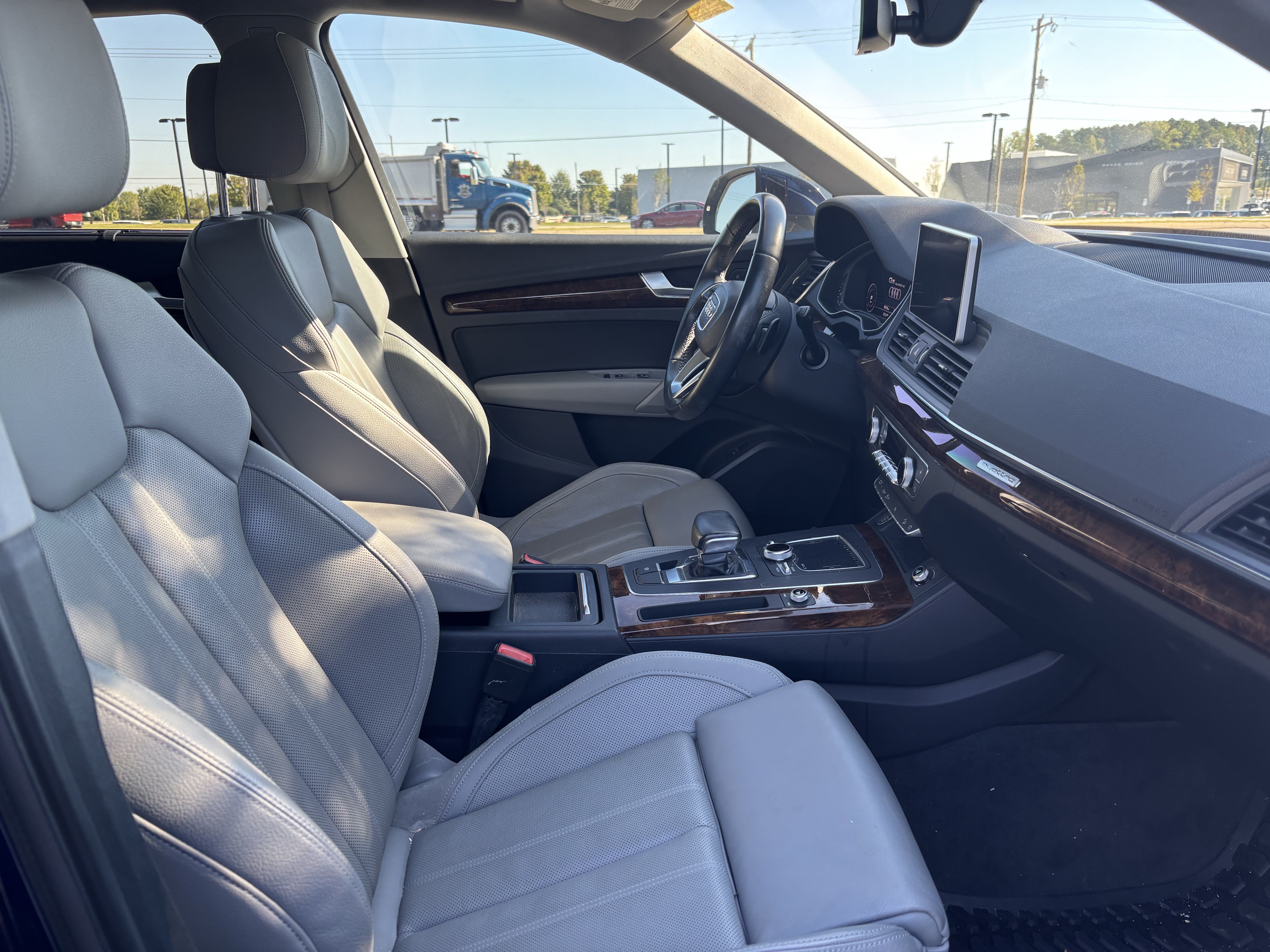 Used 2018 Audi Q5 2.0T Premium Plus w/ Premium Plus Package AWD/4WD image 36