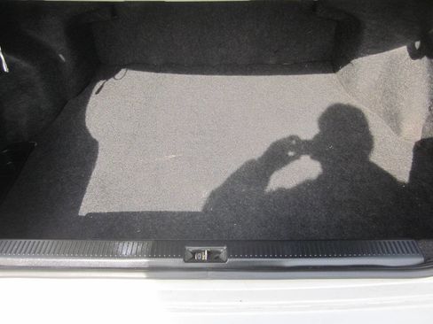 Used 1998 Toyota Avalon XL image 13