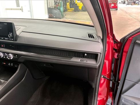 Used 2025 Honda CR-V EX image 13