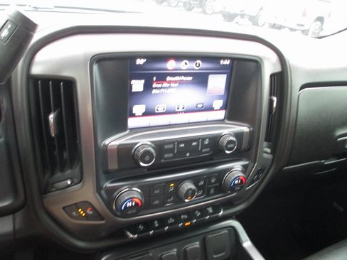 Used 2015 GMC Sierra 2500 SLT w/ Duramax Plus Package image 29