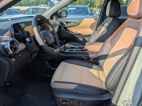 New 2026 Chevrolet Equinox ACTIV w/ Safety and Technology Package image 13