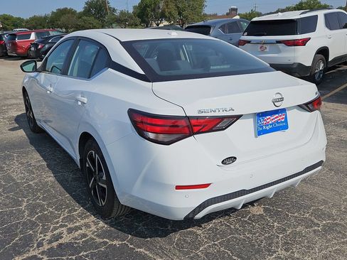 Used 2024 Nissan Sentra SV FWD image 8