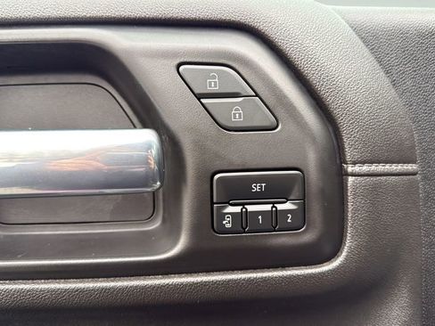 Used 2022 Chevrolet Silverado 2500 LTZ w/ LTZ Convenience Package image 24